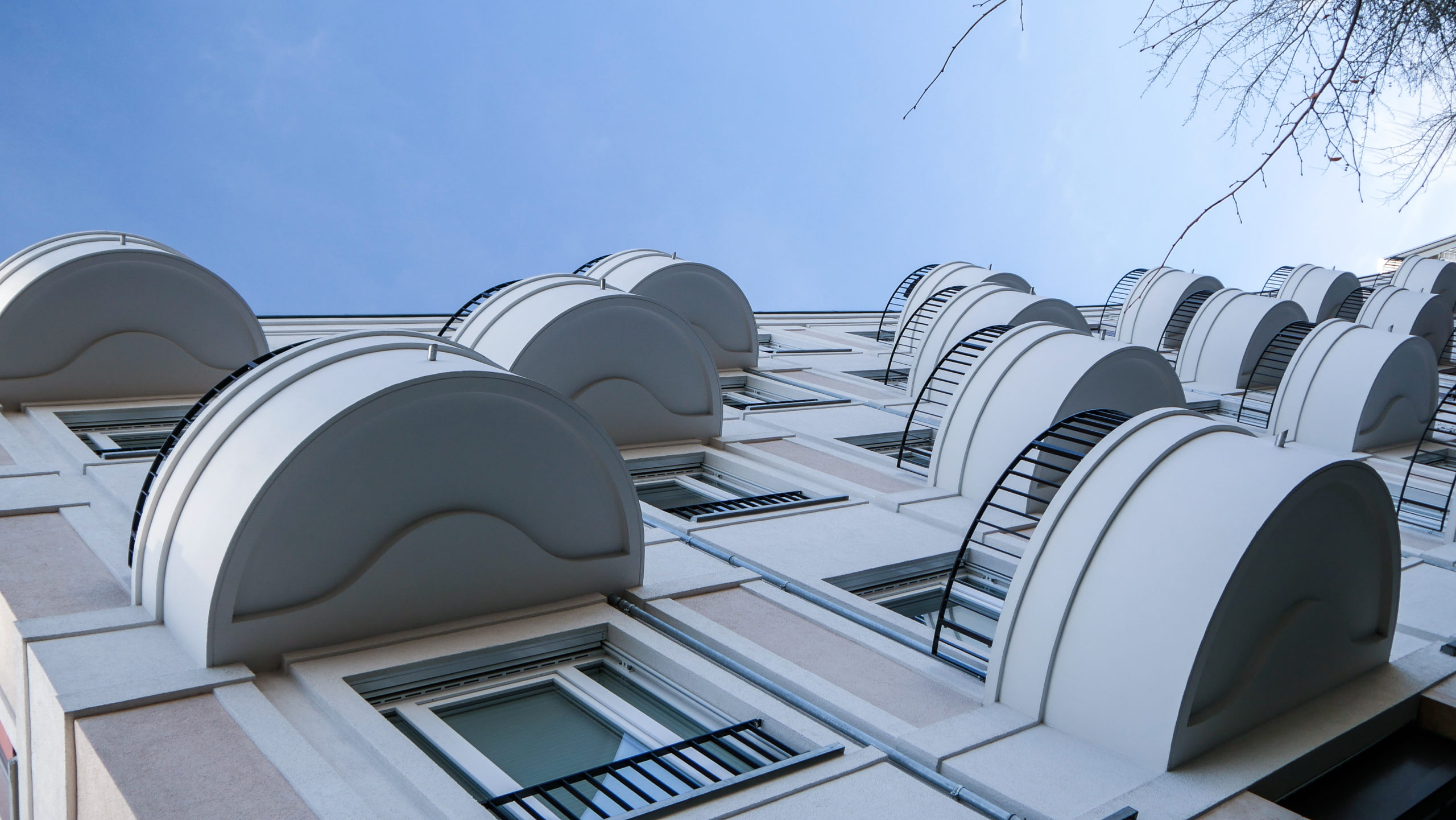 Easybooking-effiziente Marketing-Lösungen für die Hotellerie, Zimmervermittlungen und Pensionen